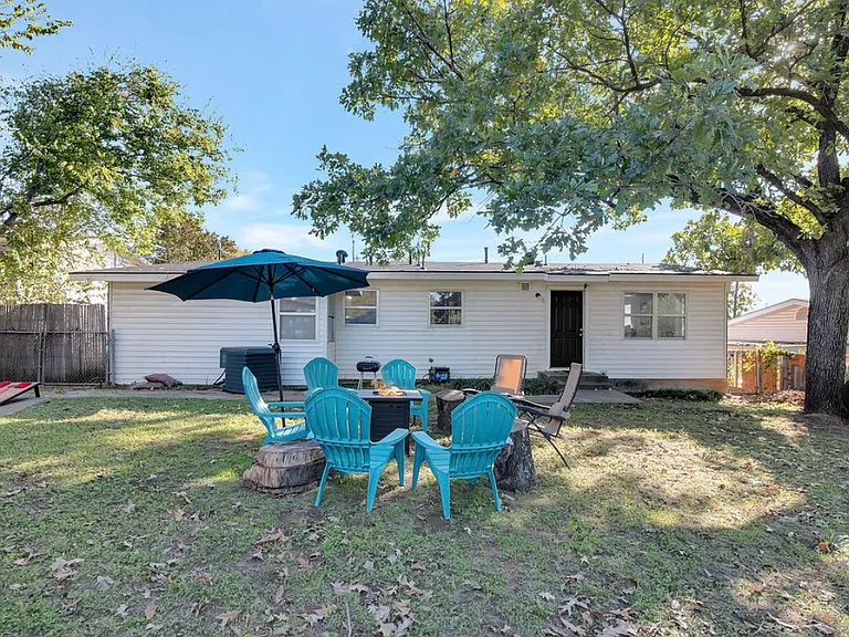 5312 Redbud Ln — Photo 23
