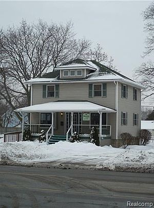 1st image of 833 E Grand River Ave