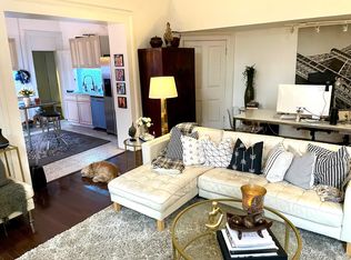 24 E Eager St APT 1F, Baltimore, MD 21202