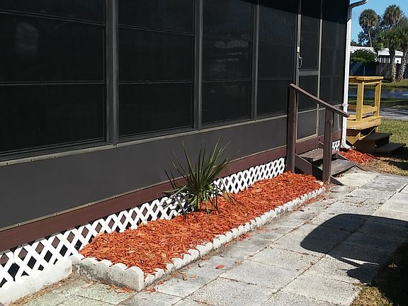 3rd image of 820 Barnes Blvd #D-27