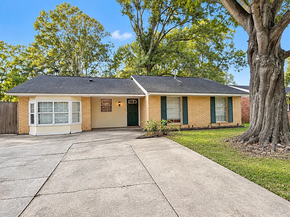 1735 Southland Ct
