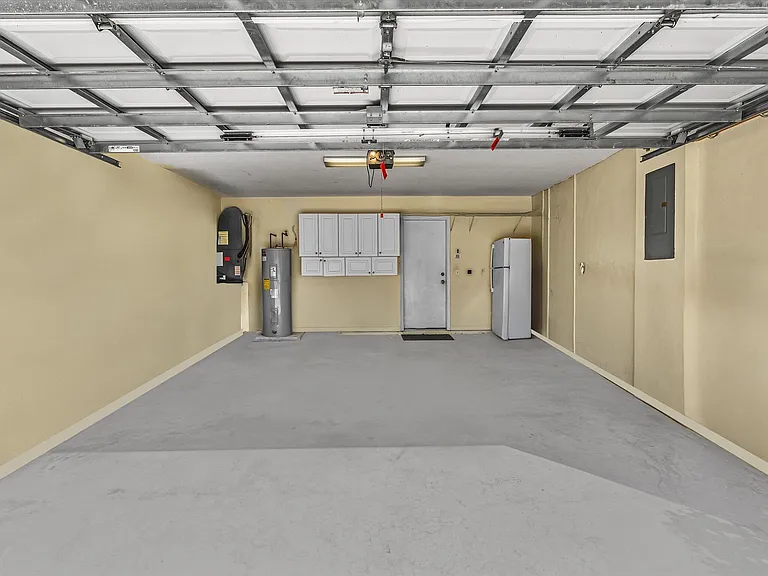 4194 Bluff Harbor Way — Photo 56