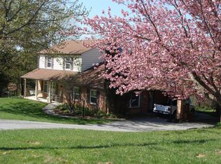 294 Penn Rd NW, Floyd, VA 24091