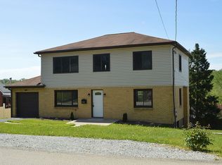 12310 Herold Dr, North Huntingdon, PA 15642