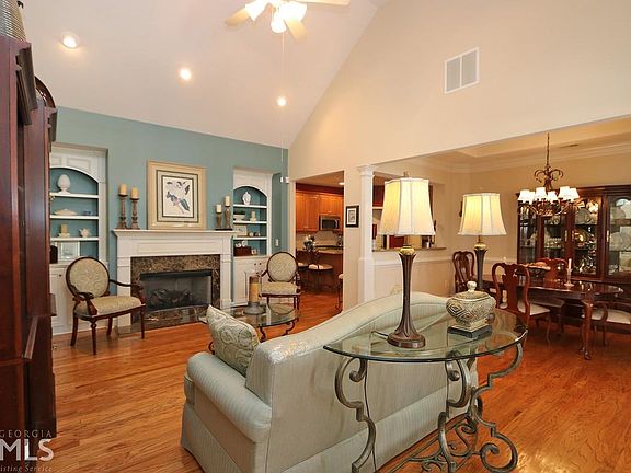 4th image of 2028 Macland Square Dr