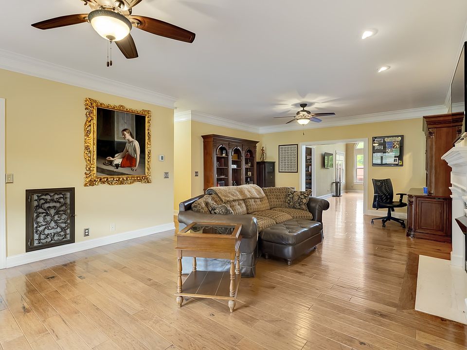 8th image of 1446 Kittrell Rd