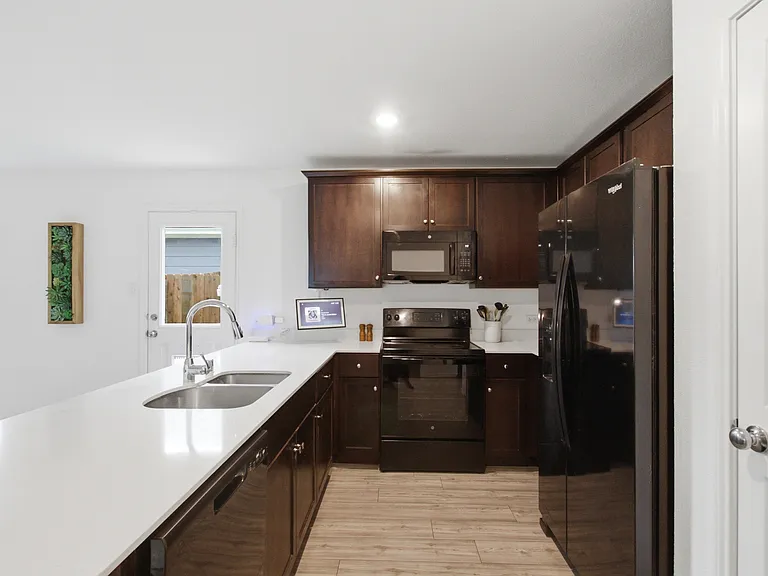 5620 Timber Point Dr — Photo 6