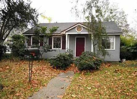 1st image of 904 Moisant Dr