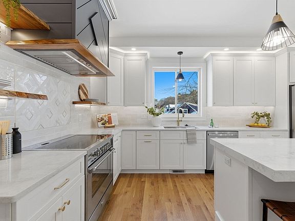 4th image of 27 Purity Springs Rd