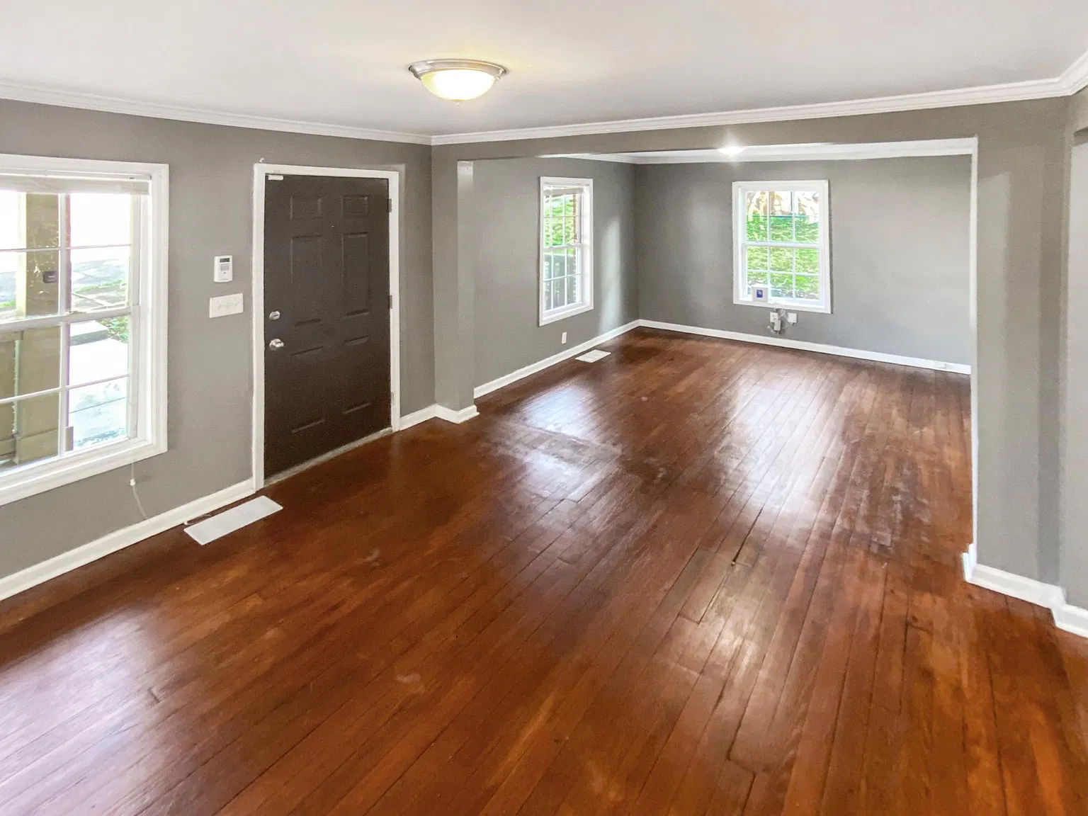 217 S Ave SE — Photo 4