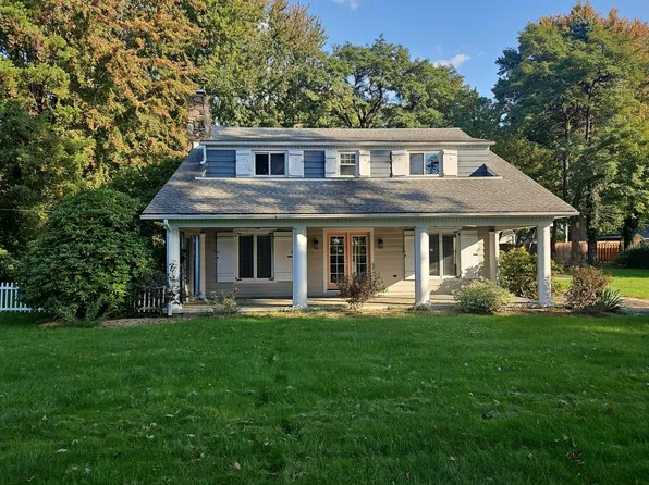 6073 Chapel Rd, Madison, OH 44057