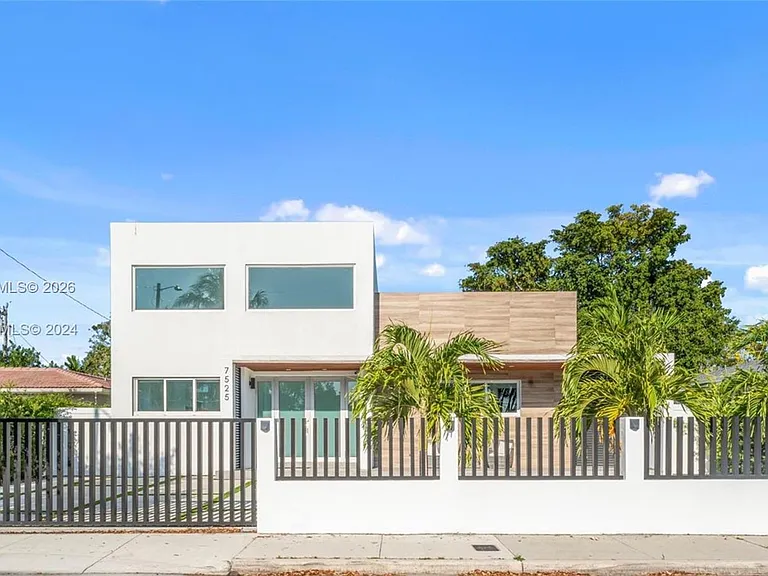 7525 Buccaneer Ave — Photo 30