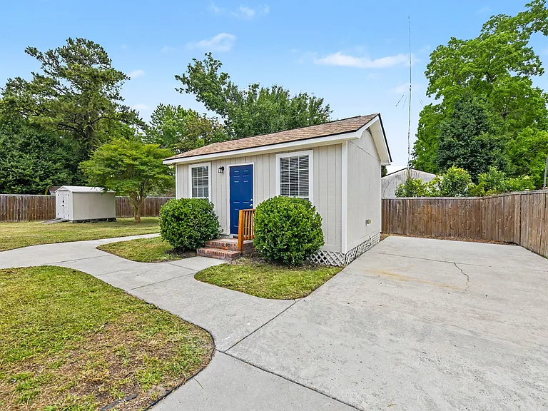 18 Ophir Dr — Photo 4