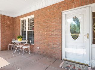 215 Knops Nob Rd, Mooresville, NC 28115