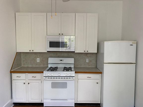 4th image of 5021 Prytania St Unit A
