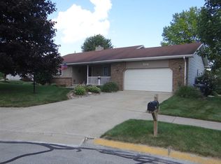 514 N Shore Ct, Columbia City, IN