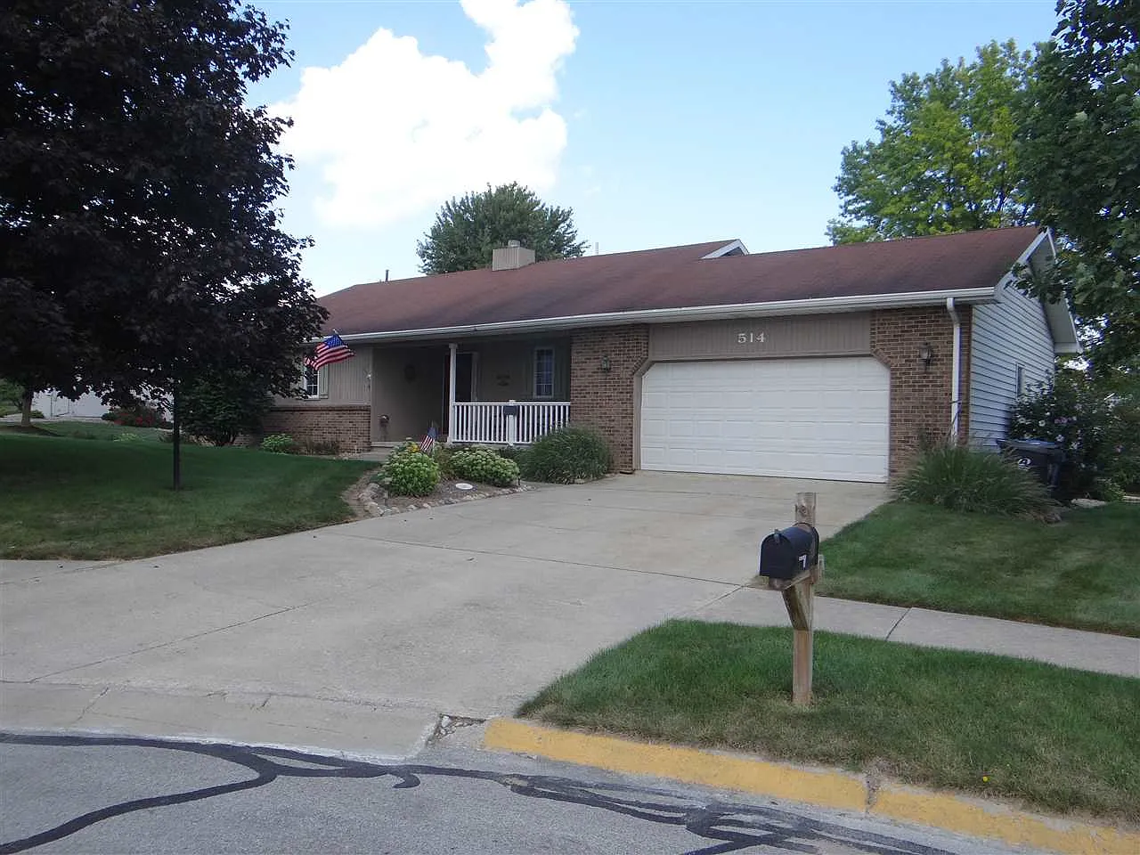 514 N Shore Ct photo 1