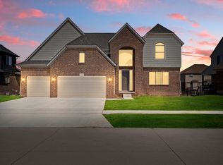 The Newberry Split Level Plan, Windridge Estates, New Baltimore, MI 48047