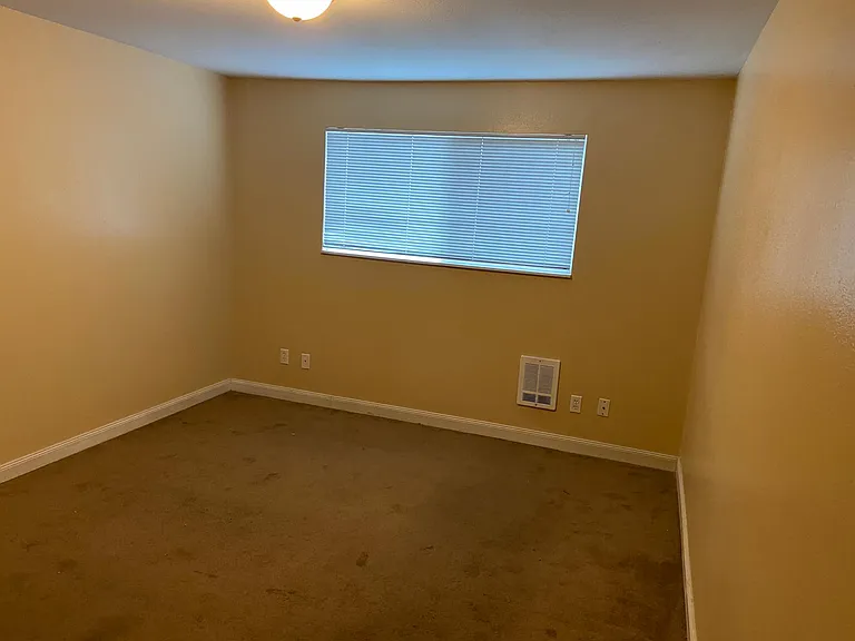 2118 Colby Ave #2 — Photo 7
