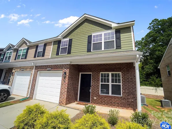 7440 Sienna Heights Pl, Charlotte, NC 28213