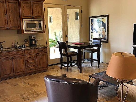 4th image of 10737 E Greythorn Dr