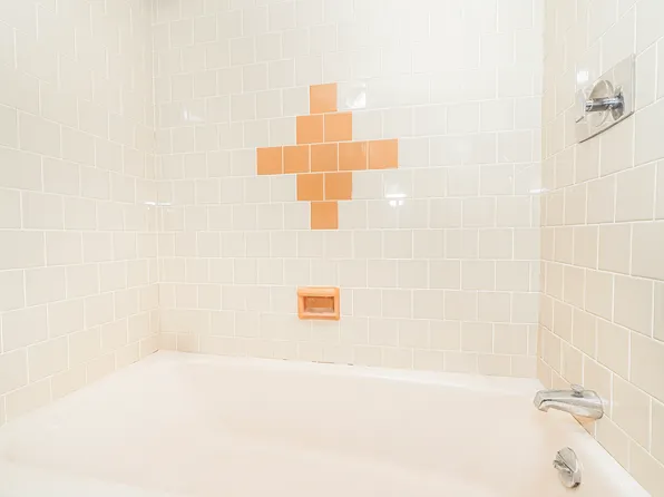 2215 West 6th Street image 16 of 28