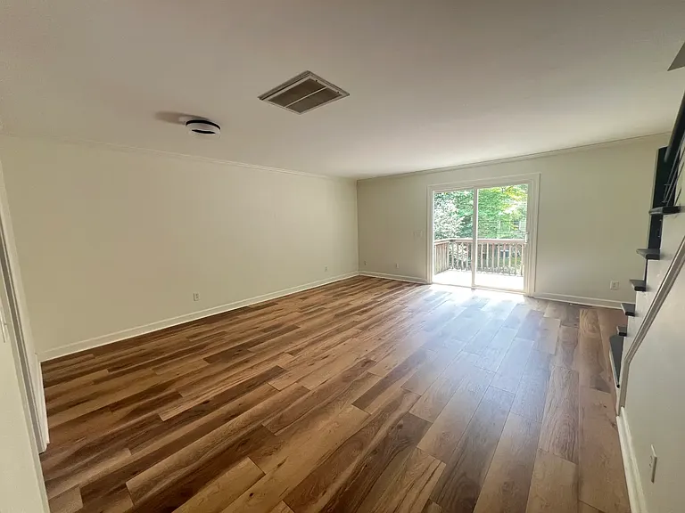 2151 Pine Dr — Photo 4