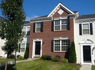 1060 Bayberry Dr, Canonsburg, PA 15317