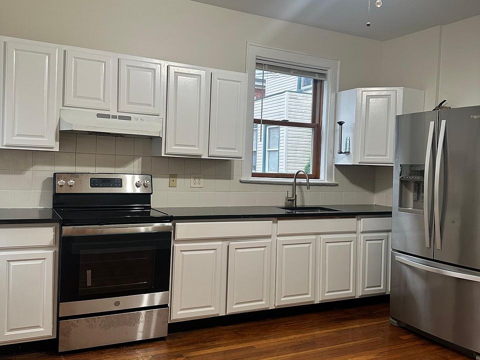 1st image of 4436 Van Cortlandt Park E #2