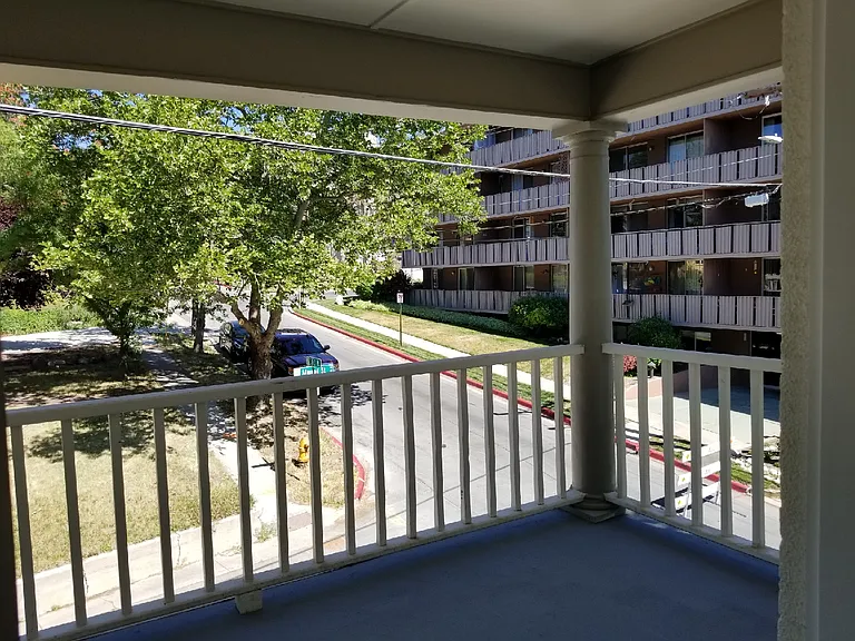 301 N Almond St — Photo 7
