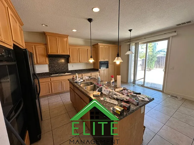 4056 Cuyamaca Cir — Photo 5