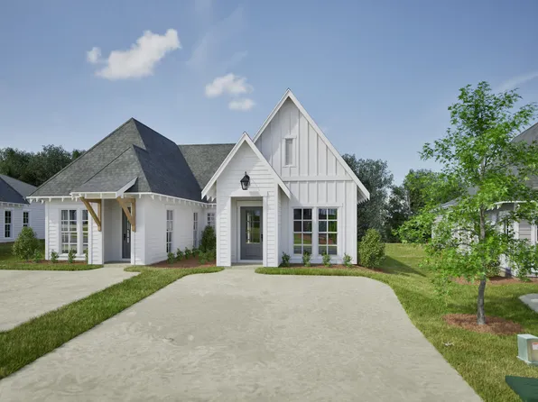 769 Brookstone Dr, Opelika, AL 36801