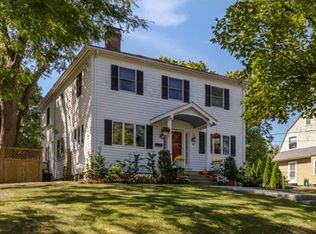 55 Pratt St, Reading, MA 01867
