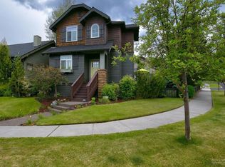 19333 Laurelhurst Way, Bend, OR 97702