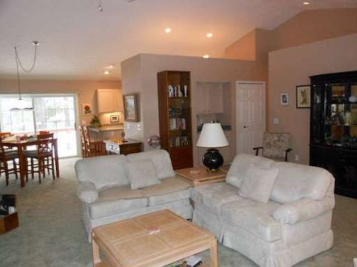 5th image of 5576 Millbrook Dr