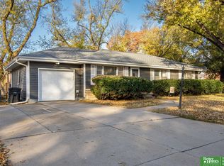 3252 S 74th St, Omaha, NE 68124