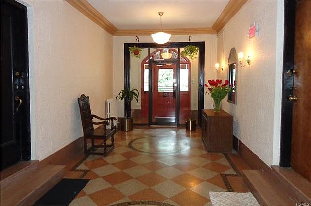 1st image of 37 Hamilton Pl APT 3B
