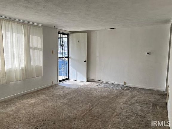 2nd image of 814 W Donaldson Ave