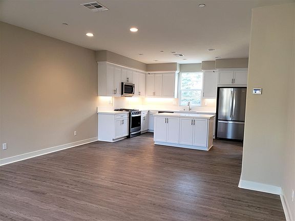 3rd image of 4356 Saint Cloud Way Unit 3