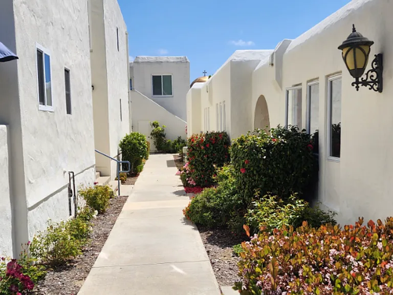 Cardiff By The Sea Senior Apartments — Photo 10