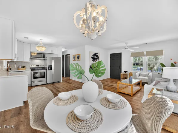 2301 Langhorne Dr, Beaufort, SC 29902