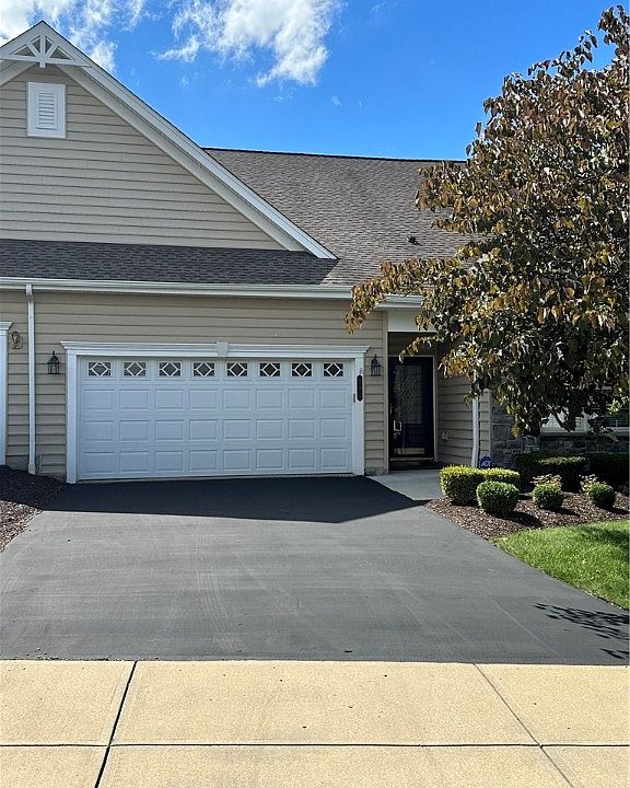 1st image of 542 Pioneer Ln