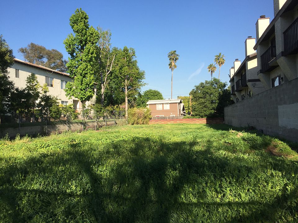1st image of 596 N Mar Vista Ave