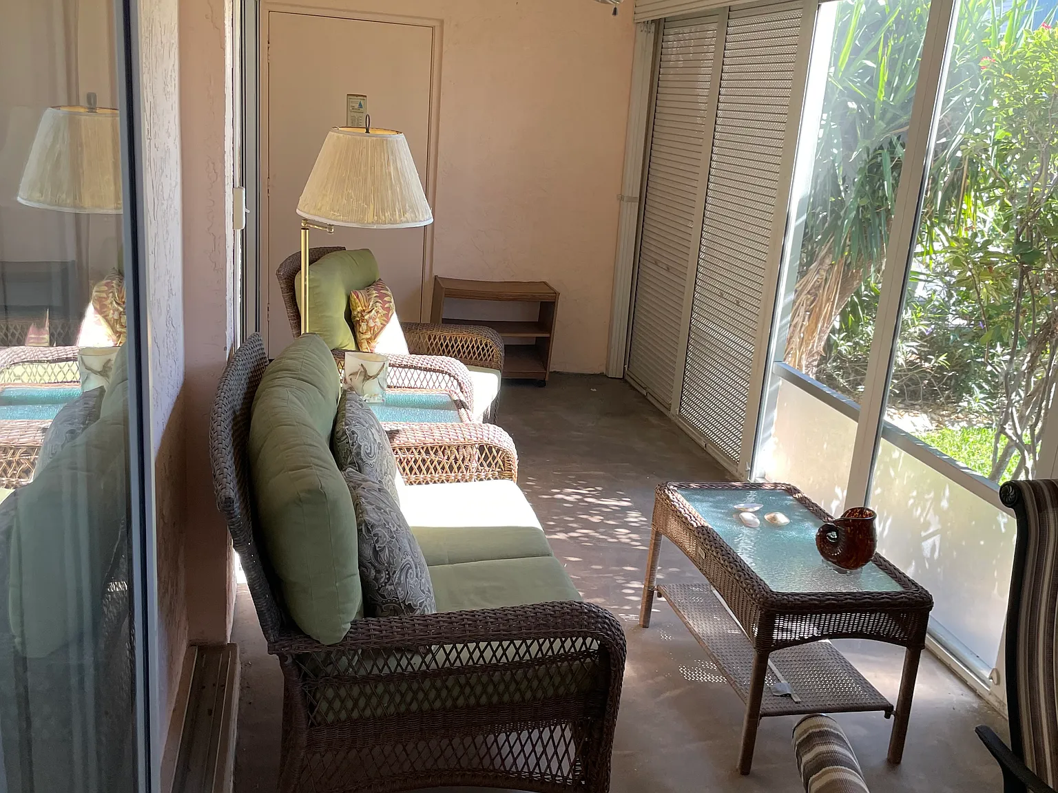 2 bed, 2.0 bath, 1000 sqft, $1,600 — Photo 4