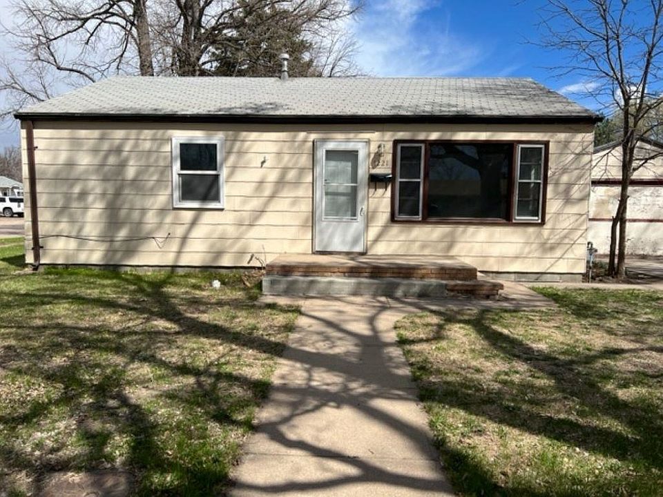 1st image of 1221 N Bailey Ave