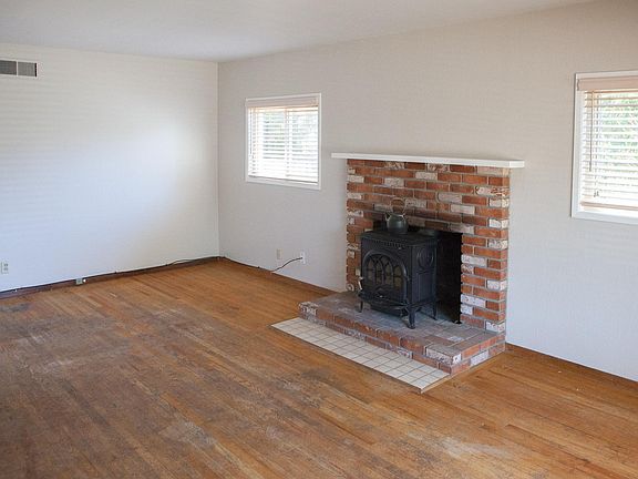 New flooring not shown/old photo