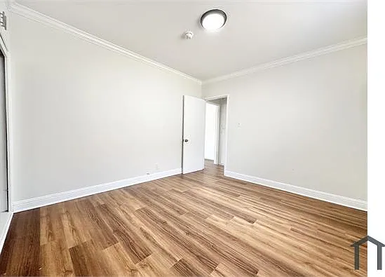 14639 Calvert St #9 — Photo 1