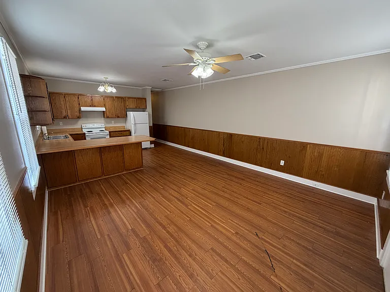 206 Williams Ave #B — Photo 10