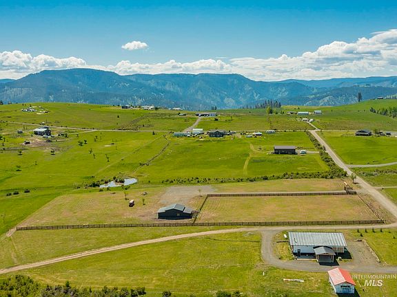 4th image of Nka Mountain View Ln