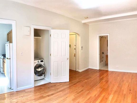 2nd image of 50 W 55th St #6